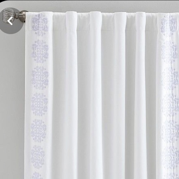 Pottery Barn Kids Mia Blackout Panel - Picture 1 of 4